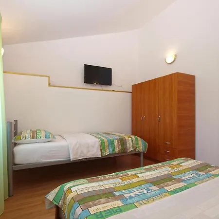 Fuer 3 Personen Ca 27 Qm In Pomer, Istrien Istrische Riviera Pomer